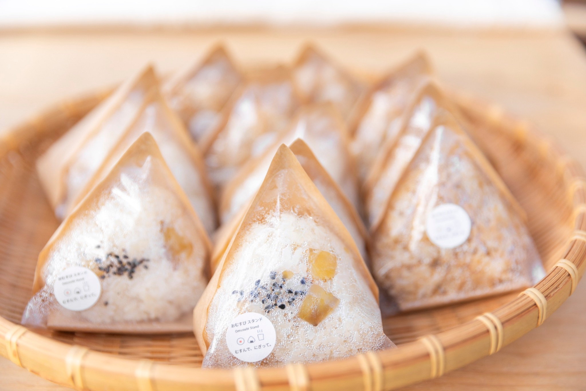 ECO縁日2024 マルシェ 14 おむすびスタンド むすんで、にぎって